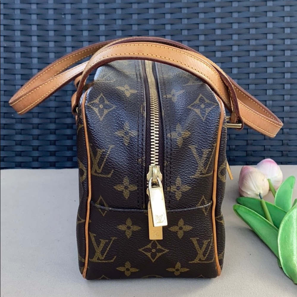 SOLD!!!!❤️authentic lv - Picture 4 of 15